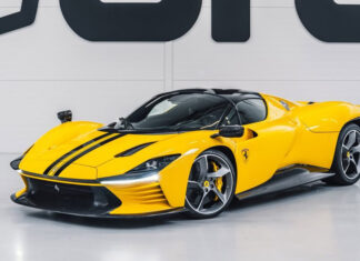Waarom stond deze Ferrari van ruim 2 miljoen euro maar één dag op Nederlands kenteken?