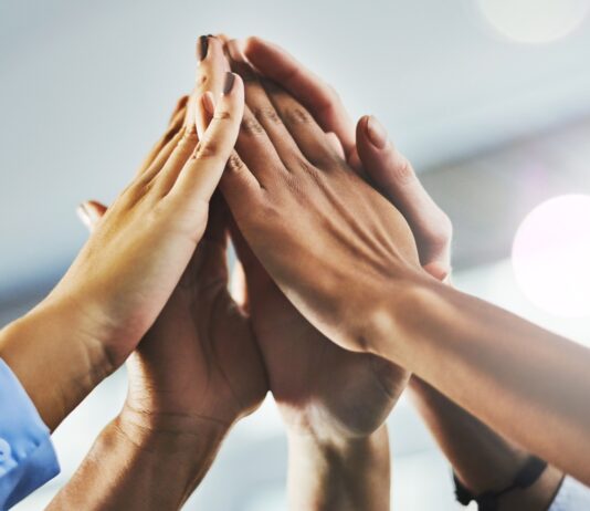 Aceve slaat slag in Benelux met overnames Syntess Group en KPD