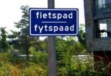 Dit worden de nieuwe tweetalige verkeersborden: streep tussen Nederlands en Fries