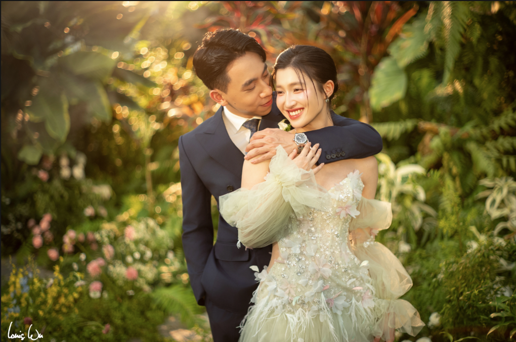 Hoeveel aandelen van het bedrijf van de familie van hun echtgenoten bezitten de andere schoondochters, naast Phuong Nhi? - 1 Cùng với Phương Nhi, các nàng dâu hào môn nắm bao nhiêu cổ phiếu nhà chồng? - 1