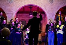 Nederlands Studenten Kamerkoor brengt in de Paduakerk het programma ‘Overwoekerd’