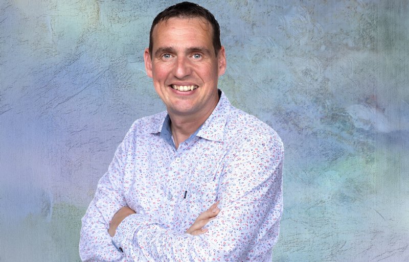 Frank Rooijakkers is een van de pluimveehouders wiens natuurvergunning mogelijk wordt ingetrokken.