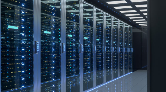 Toezichthouders willen dat Nederlandse overheid zelf meer EU-software inkoopt